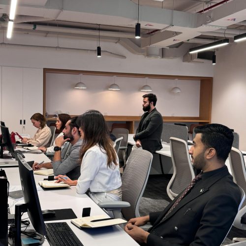 pexels-misbaa-eri-426041722-31775434 it workstation